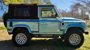Land Rover Defender Osprey Custom Car: il restomod con motore V8 Corvette