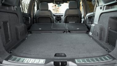 Land Rover Discovery Sport: il bagagliaio con lo schienale posteriore abbassato