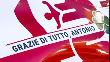 L'auto di Antonio Giovinazzi (Alfa Romeo Racing) ad Abu Dhabi 2021