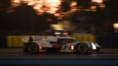 Le Mans: Toyota domina indisturbata