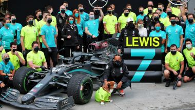 Lewis Hamilton festeggia il settimo titolo iridato con la Mercedes