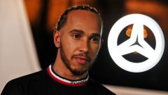 Lewis Hamilton cambia cognome! 