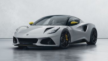 Lotus Emira Turbo SE Racing Line, la supercar inglese rinnova la gamma 2025