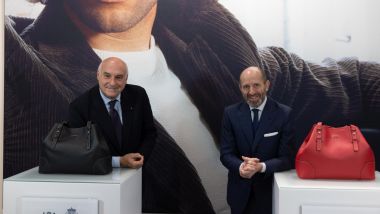 Luca Napolitano con Marinella per la borsa esclusiva realizzata per Ypsilon