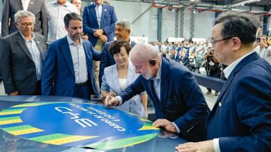 Lula all'inaugurazione dello stabilimento BYD di Bahia (Facebook / BYD Global)