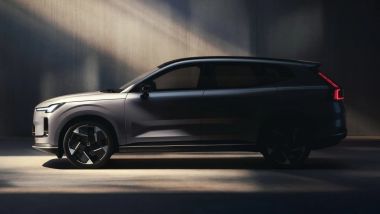 Lunga 4,815 m, la Volvo XC70 si propone tra XC60 e XC90