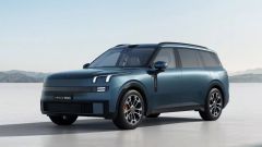 Nuovo SUV plug-in hybrid Lynk & Co 900 con potenza fino a 845 CV