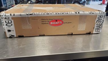 Manutenzione Bugatti Veyron: ricambi che costano come diamanti, o quasi...