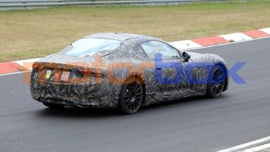Maserati GranTurismo Folgore: l'elegante GT elettrica durante i test dinamici