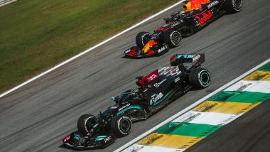 Max Verstappen (Red Bull) e Lewis Hamilton (Mercedes) del GP del Brasile 2021