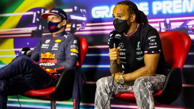 Max Verstappen (Red Bull) e Lewis Hamilton (Mercedes) nella conferenza stampa del GP del Brasile 2021