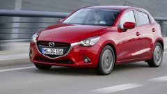 Mazda 2 2018: nuova prova, opinioni, come va, interni e prezzo