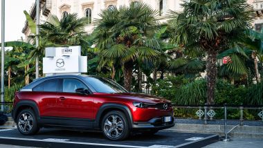 Mazda a MIMO 2021: il SUV elettrico MX-30