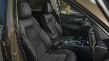 Mazda CX-5 2022: la nuova versione Newground, i sedili