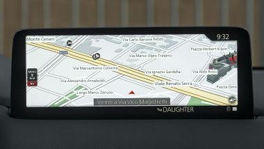Mazda CX-5 2023: il display diventa touchscreen con Apple CarPlay e Android Auto