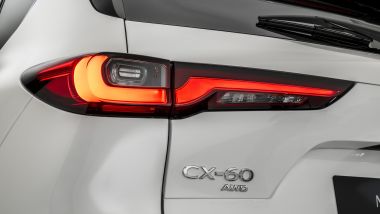 Mazda CX-60: badge posteriore
