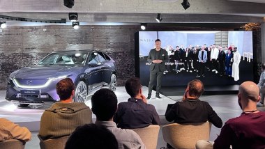 Mazda CX-6e: un momento della presentazione internazionale alla stampa specializzata