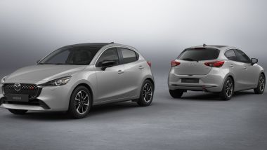 Mazda2 2023: visuale frontale e posteriore