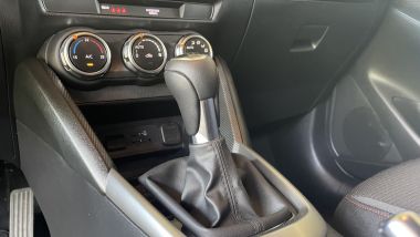 Mazda2 e-Skyactiv Homura: ottimo il cambio manuale a sei rapporti