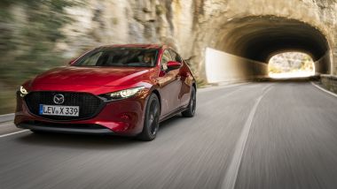 Mazda3: dettaglio frontale