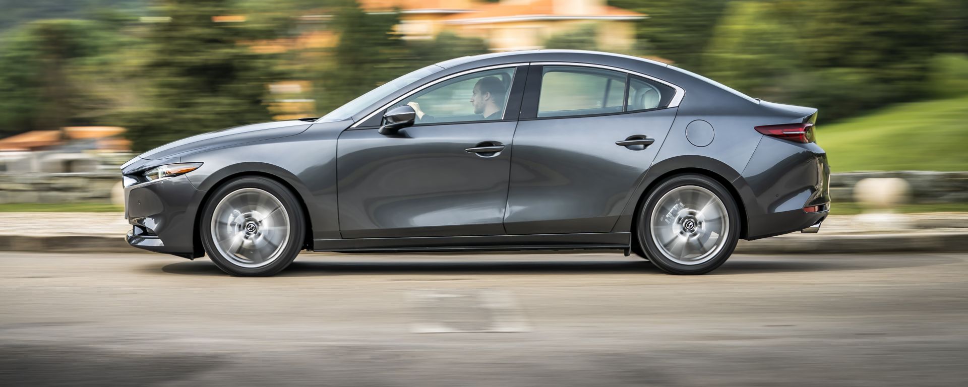 Mazda sedan 3