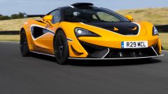 Nuova McLaren 620R (2020): foto, motore, dotazioni e prezzo