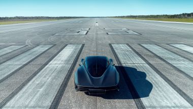 McLaren Speedtail, sulla pista dove attterrò il primo Space Shuttle