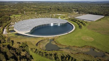 McLaren Technology Center a Woking, Surrey, UK