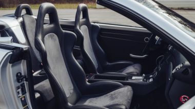 Mercedes-AMG CLK DTM Cabriolet: i sedili sportivi anteriori rivestiti in pelle e Alcantara
