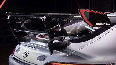 Mercedes AMG GT Track Series: l'ala posteriore regolabile meccanicamente