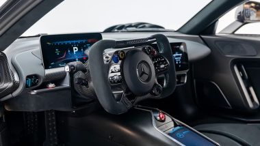 Mercedes-AMG One: l'abitacolo supersportivo