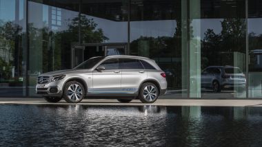 Mercedes-Benz, conferenza stampa di fine anno: continua l'impegno sull'idrogeno