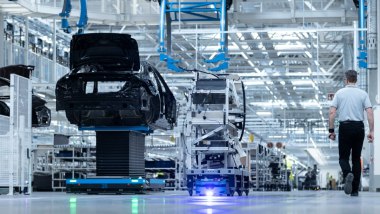 Mercedes-Benz: il sindacato si oppone fortemente al possibile stop delle fabbriche