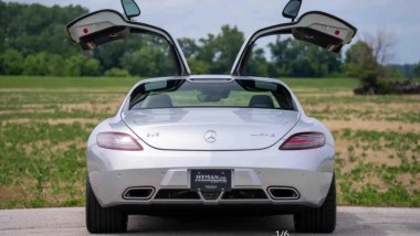 Mercedes-Benz SLS AMG 2012: l'esemplare della supercar aggiudicato per circa 678.000 euro