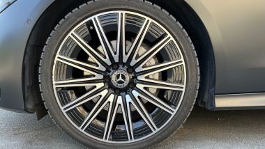 Mercedes CLE 300 4Matic Coupé: i cerchi in lega leggera da 20'' griffati AMG