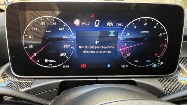 Mercedes CLE 300 4Matic Coupé: il quadro strumenti multifunzione da 12,3''