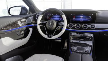 Mercedes CLS: gli interni lussuosi del modello di ultima generazione