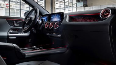 Mercedes EQA ed EQB restyling: il nuovo abitacolo con lo schermo centrale da 10,25'' di serie