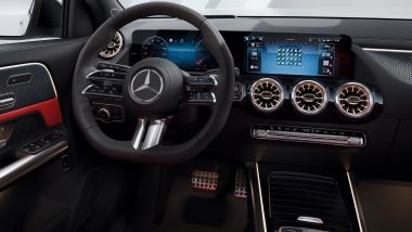 Mercedes GLA 2023, volente e schermi dell'infotainment