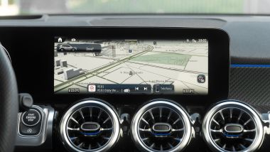 Mercedes GLB 220 d 4Matic: il display da 10,25'' del sistema infotainment MBUX