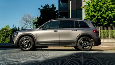 Mercedes GLB 220 d 4Matic: il profilo piuttosto allungato del SUV tedesco