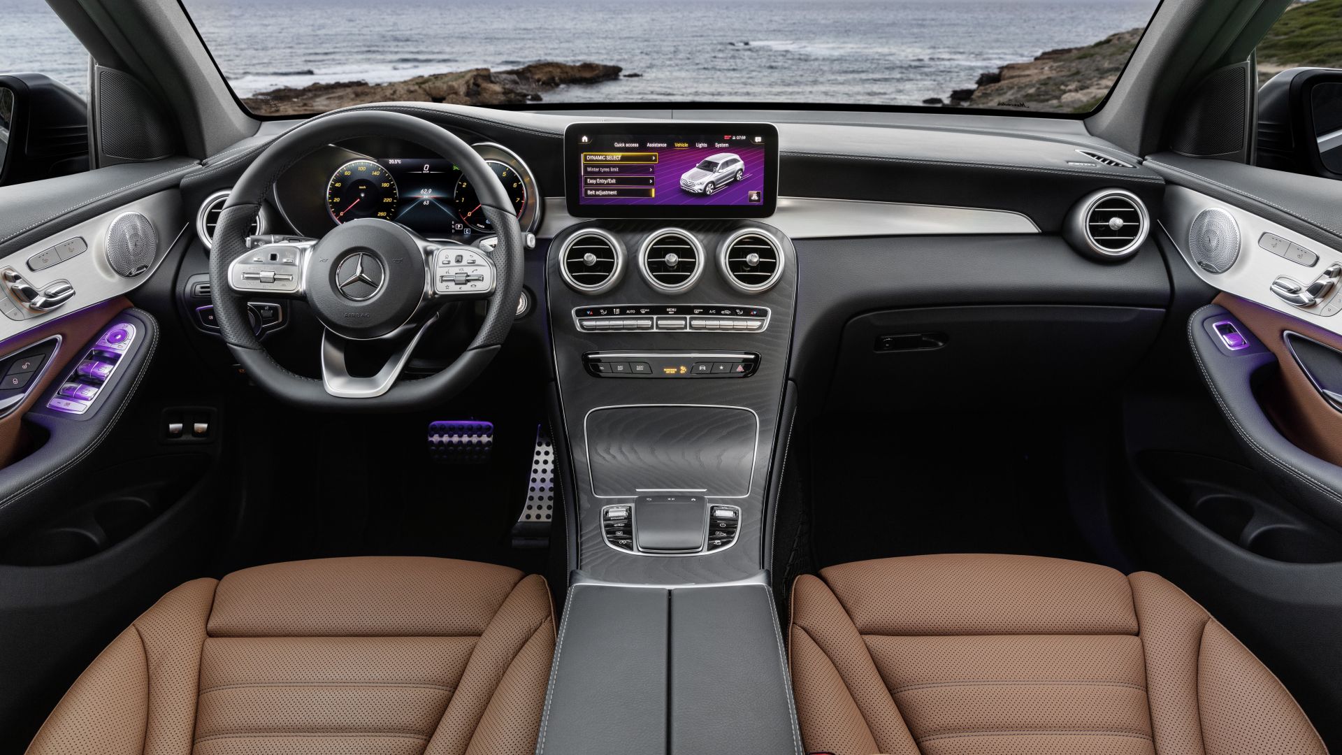 Mercedes GLC 200 d 2019: interni, configuratore, motori - MotorBox