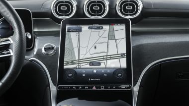 Mercedes GLC Coupé 300 de, lo schermo dell'infotainment