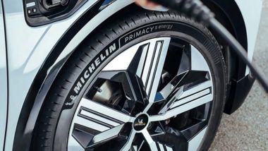 Michelin: il nuovo pneumatico Primacy 5 Energy ad alta efficienza per modelli EV 