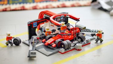 Micro pit stop con Lego City F1