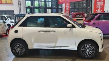 Microcar cinesi: il profilo dell'automobilina che costa circa 1.800 euro