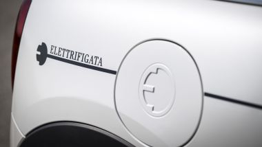 Mini Cooper SE Elettrifigata: il logo sulla fiancata