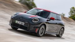 Parigi 2024: nuova Mini JCW Electric in video. Motore e potenza