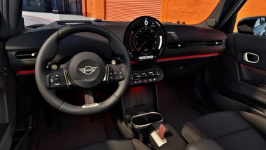 Mini Red Line Edition: l'abitacolo con finiture pregiate e accenti rossi