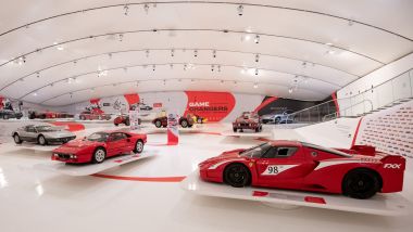 Mostra Game Changers al Museo Enzo Ferrari di Modena, le Ferrari FXX, 288 GTO e 365 GT4 BB
